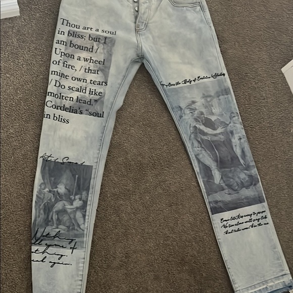 I bought two pairs of same jeans - Picture 2 of 6